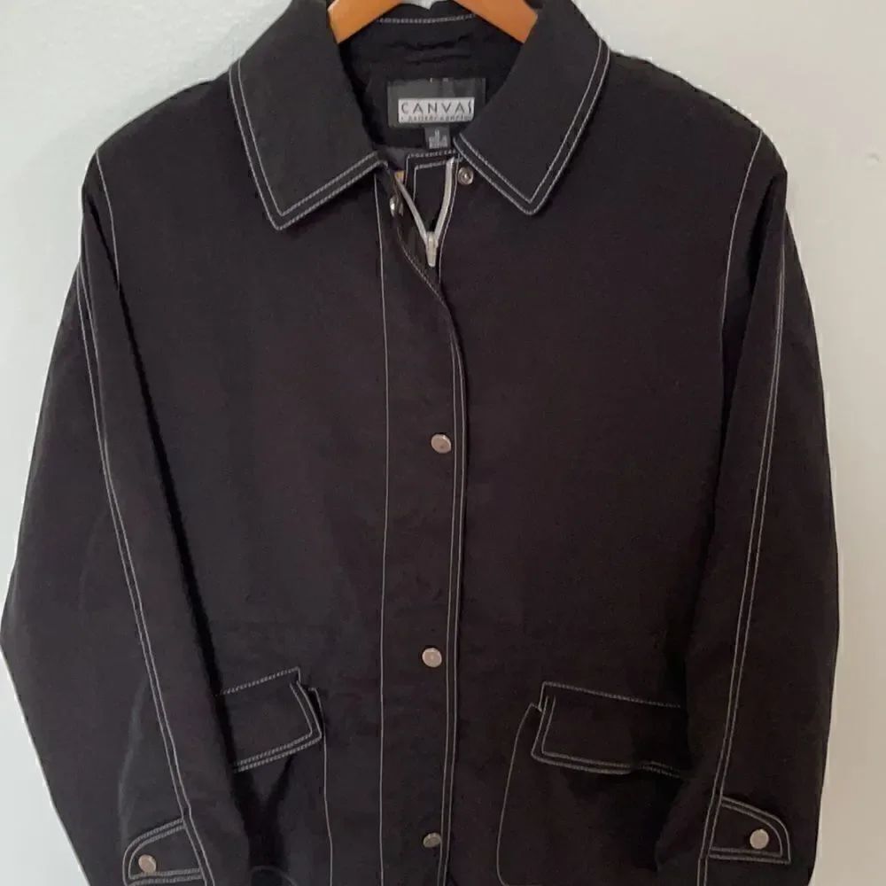 Gallery Jacket by Canvas. Size Medium. - Picture 3 of 8